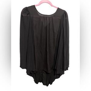 Philosophy black tunic with pleated sleeve detail split tux seam in‎ back Size S